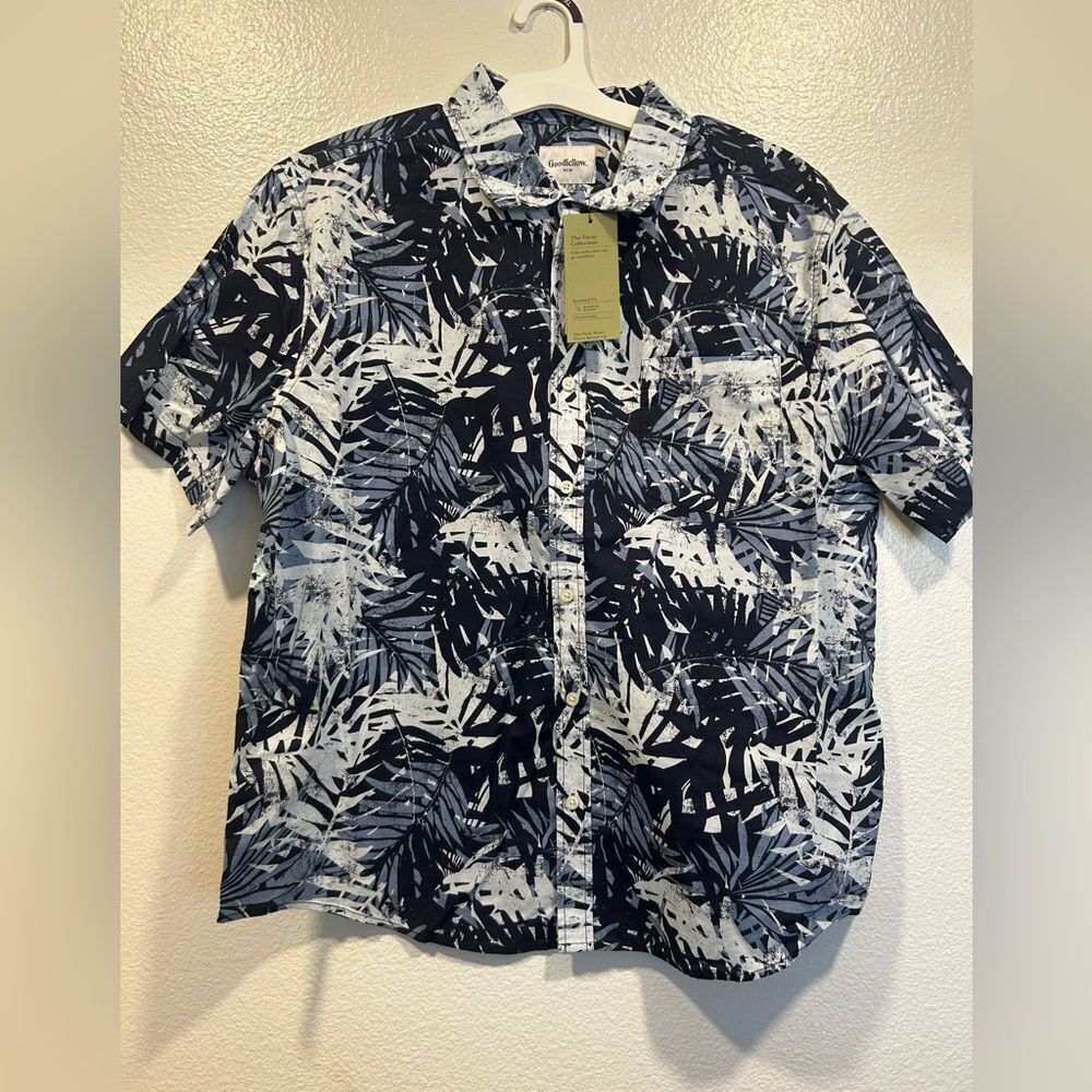 Goodfellow & Co Men's Navy and White Leaf Print Shirt